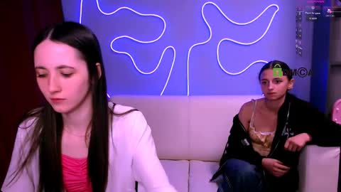 Snapshot of bella_dorn chatting on 06.04.26 Bella online show from 06.04.26
