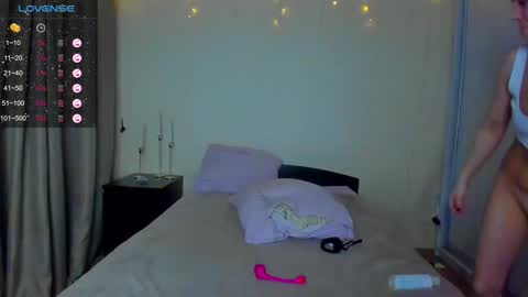 Snapshot of bella_foryou chatting on 01.05.25 NastyaThere are legends that in this room all your wishes can come true Private is Open online show from 01.05.25