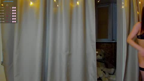 Snapshot of bella_foryou chatting on 02.01.25 NastyaThere are legends that in this room all your wishes can come true Private is Open online show from 02.01.25