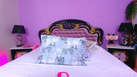 Bella online show from 09.21.25