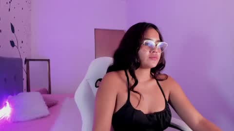 bella_jadee online show from 04.14.26
