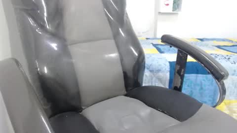 lady online show from 02.13.25