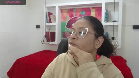 lady online show from 09.09.25