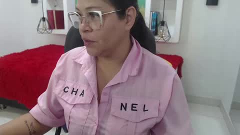 lady online show from 09.29.25