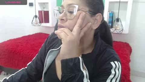 lady online show from 10.01.25