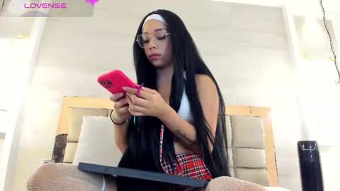 Snapshot of bella_novoa chatting on 07.04.26 BELLA online show from 07.04.26