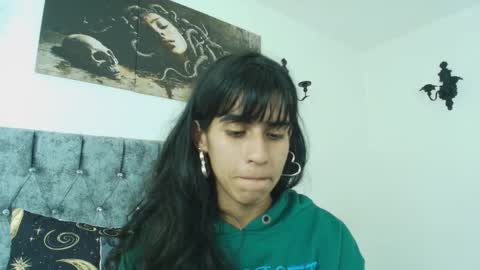 Snapshot of bella_poisonous chatting on 01.14.26 Bella online show from 01.14.26