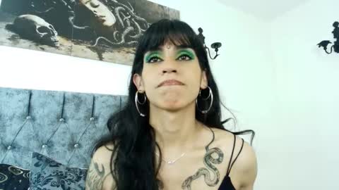 Snapshot of bella_poisonous chatting on 02.14.26 Bella online show from 02.14.26