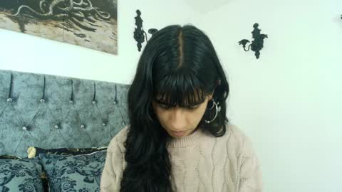 Snapshot of bella_poisonous chatting on 03.31.26 Bella online show from 03.31.26