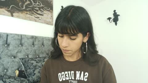 Snapshot of bella_poisonous chatting on 04.10.26 Bella online show from 04.10.26