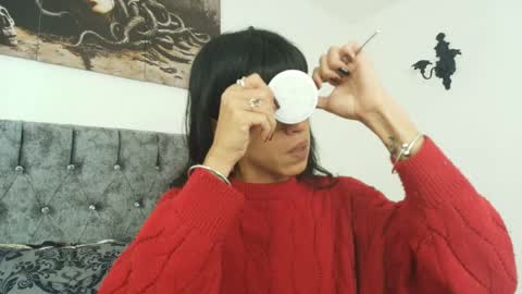 Snapshot of bella_poisonous chatting on 04.11.26 Bella online show from 04.11.26