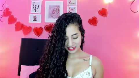 Snapshot of bella_ponce1 chatting on 03.04.25 Bella Ponce online show from 03.04.25