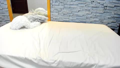 bella_posh online show from 02.25.25