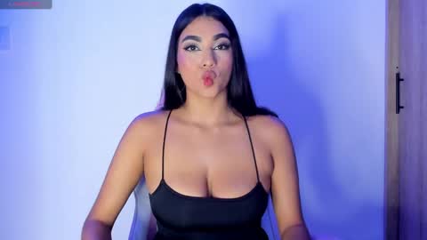 bella_ricci_ online show from 02.27.25