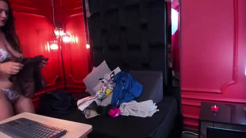 Bella Riviera online show from 02.26.26