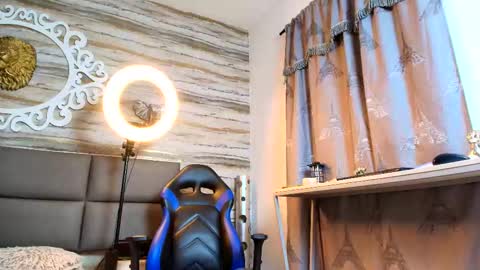     online show from 09.21.25