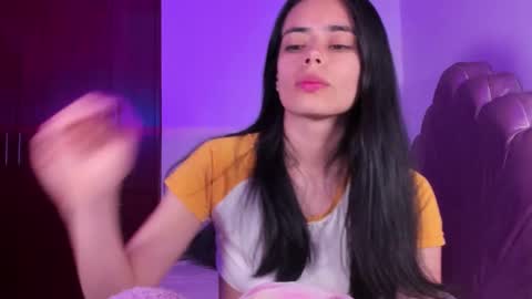 Valeria Model Independent online show from 02.18.26