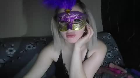 Snapshot of bella_tessy chatting on 05.16.26 Tessy online show from 05.16.26