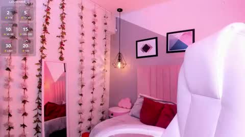 BELLA online show from 11.26.25