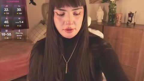 Bella  online show from 12.18.25