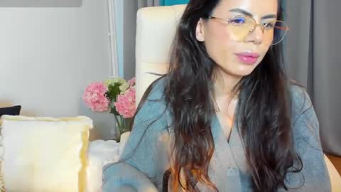 BellaAnna online show from 01.29.25
