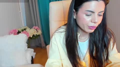 BellaAnna online show from 03.10.25