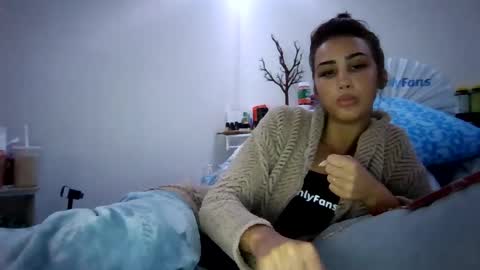 Snapshot of bellaboo999 chatting on 09.27.25 bellaboo999 online show from 09.27.25