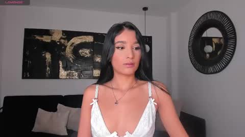 Snapshot of bellacarteer_ chatting on 02.12.25 Bella C online show from 02.12.25