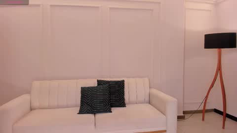 Snapshot of bellacarteer_ chatting on 03.10.25 Bella C online show from 03.10.25