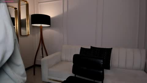 Snapshot of bellacarteer_ chatting on 03.12.25 Bella C online show from 03.12.25