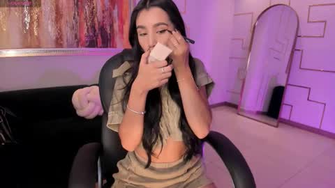  Bella C  online show from 11.18.25