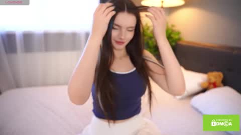 Snapshot of bellacle chatting on 02.13.25 Bella I took a vacation and Ill be back on December 18th So dont lose me To keep in touch I have a TG -  you can find below online show from 02.13.25