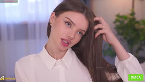 Snapshot of bellacle chatting on 10.04.25 Bella I took a vacation and Ill be back on December 18th So dont lose me To keep in touch I have a TG -  you can find below online show from 10.04.25