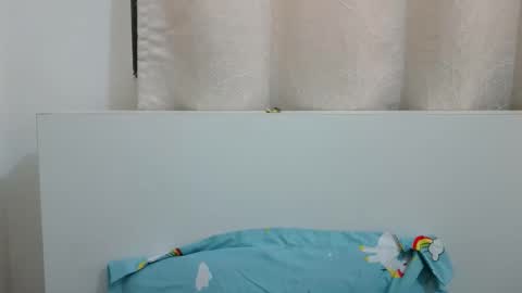 bellacrystall online show from 12.23.25