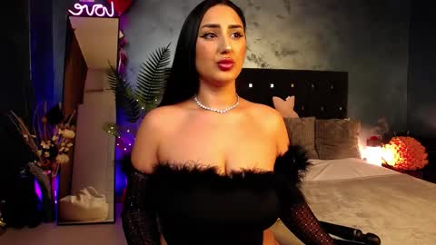 Snapshot of bellafun_ chatting on 03.18.26 Bella online show from 03.18.26
