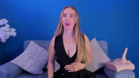 Bella Marie online show from 11.17.25