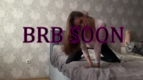 bellaparker_ online show from 12.24.24