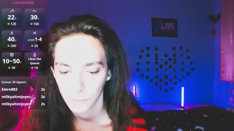 bellaqueen0701 online show from 11.19.25