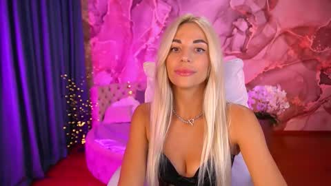 Bella online show from 09.19.25