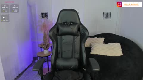 CALL ME BELLA online show from 11.12.25