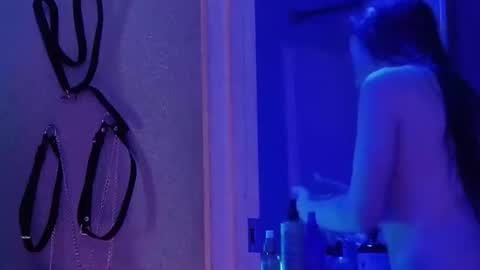 Snapshot of bellaskeykeeper chatting on 02.18.26 Bellaskeykeeper online show from 02.18.26