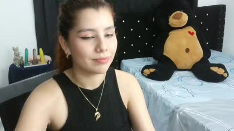 Snapshot of bellatrix_colen chatting on 12.16.24 Aleja online show from 12.16.24