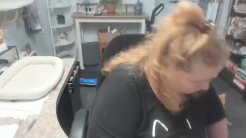 Bellavoca online show from 11.22.25