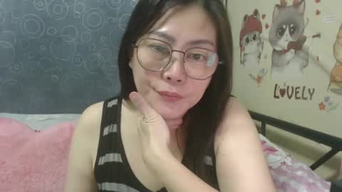 Snapshot of bellbabe chatting on 01.24.25 Bella online show from 01.24.25