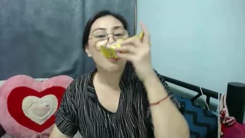 Bella online show from 04.24.26