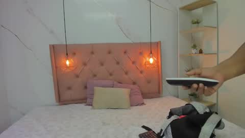 belle online show from 12.14.25