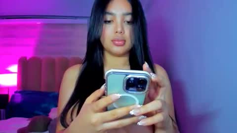 BelleBirkins online show from 02.05.26