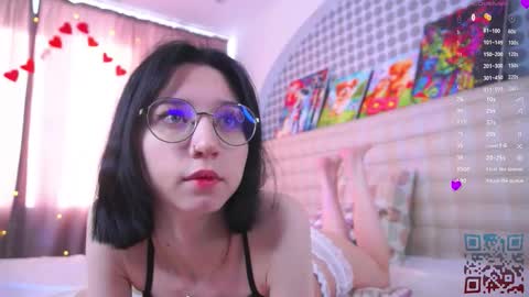 Snapshot of belle_phine chatting on 02.18.26 Bea online show from 02.18.26