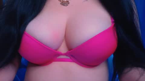 Snapshot of bellelovexx chatting on 12.04.24 Hello I am kind friendly and cute girl online show from 12.04.24