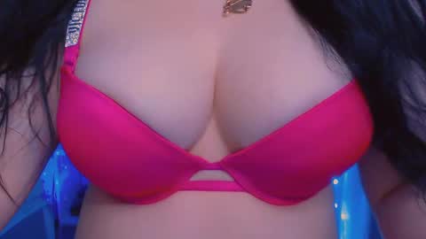 Snapshot of bellelovexx chatting on 01.27.25 Hello I am kind friendly and cute girl online show from 01.27.25